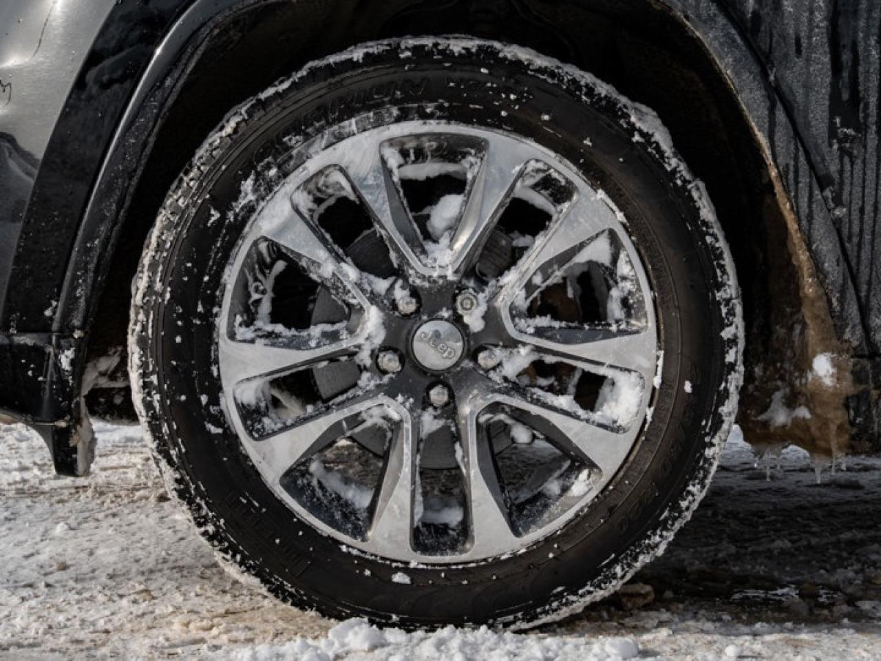 2018 Jeep Grand Cherokee Overland Photo