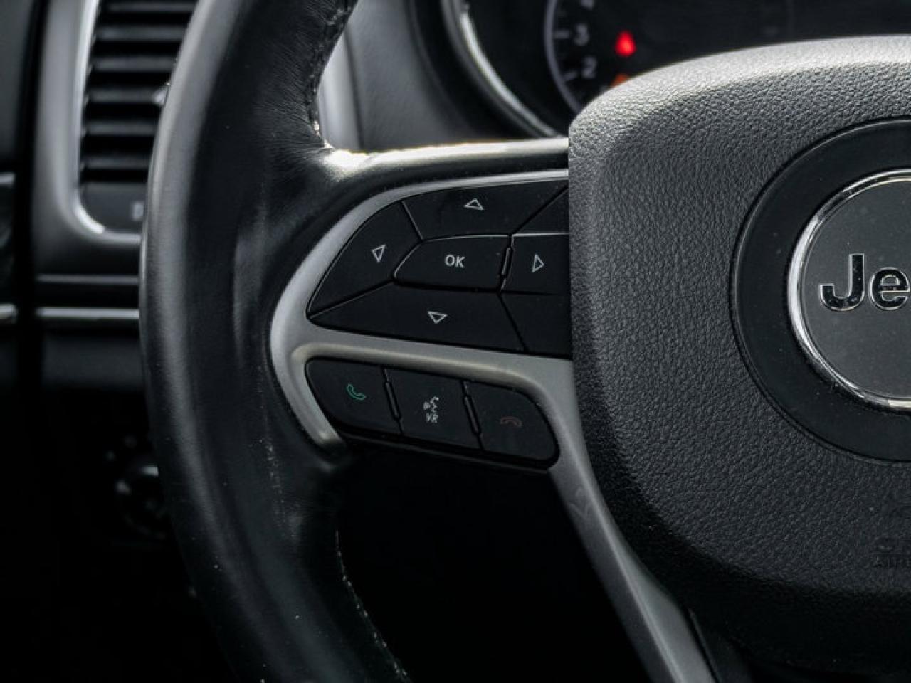 2018 Jeep Grand Cherokee Overland Photo