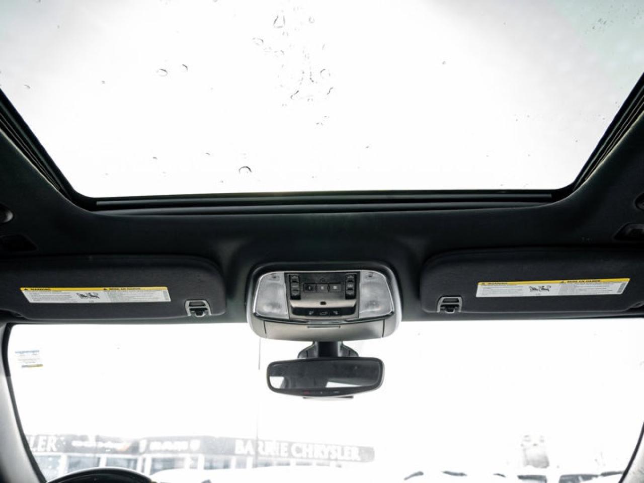 2018 Jeep Grand Cherokee Overland Photo