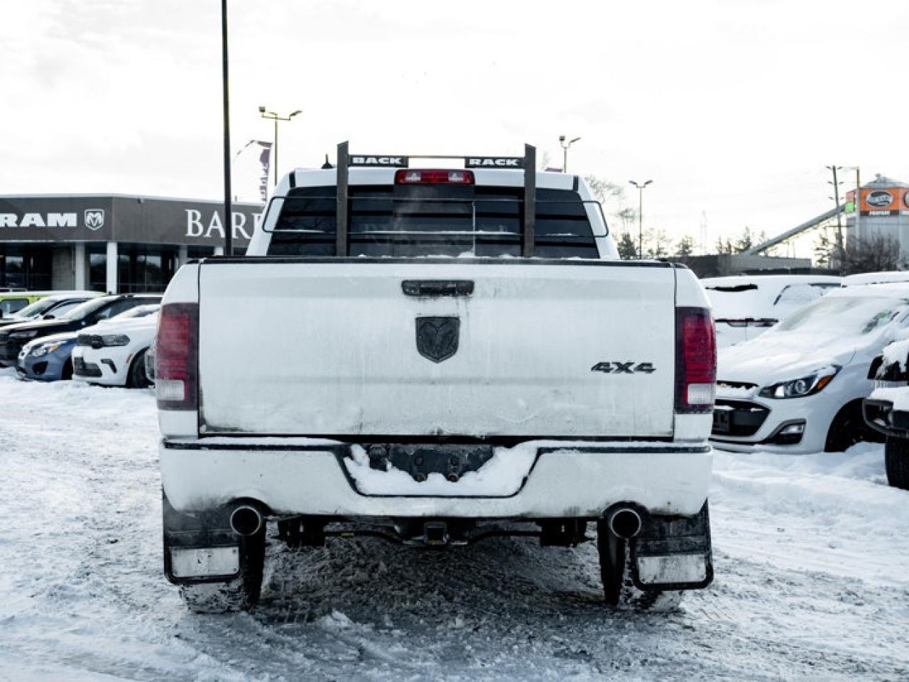 2018 RAM 1500 SPORT Photo4