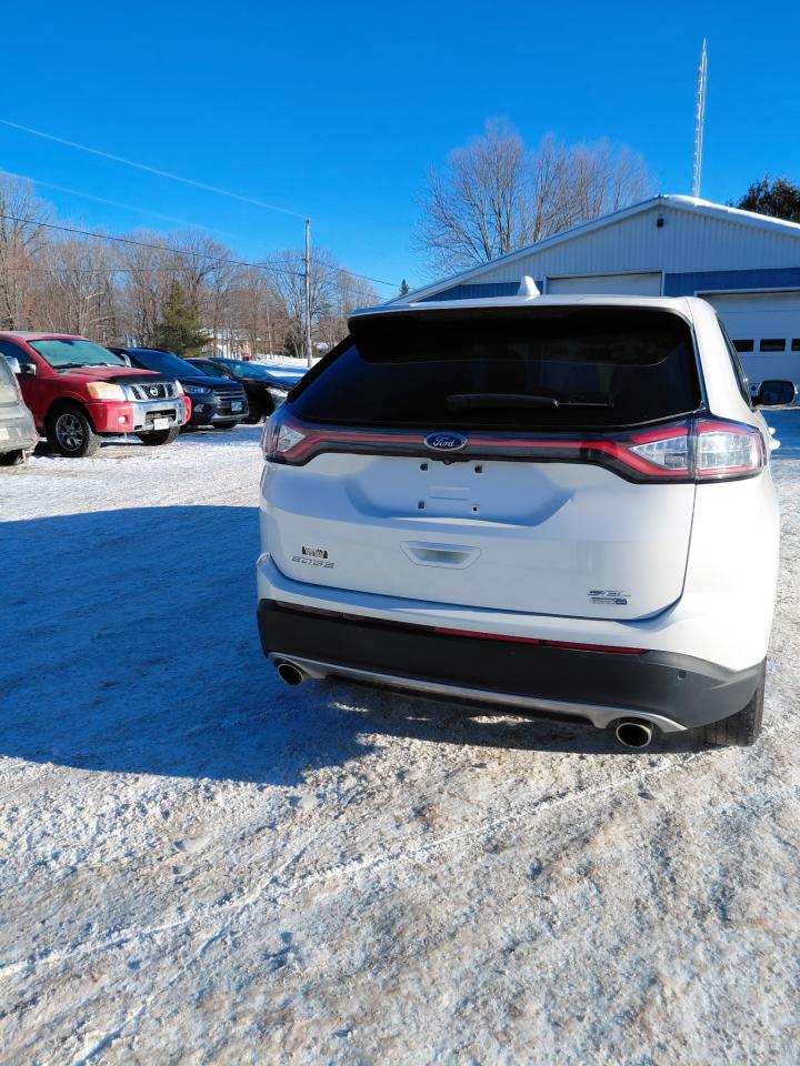 2016 Ford Edge SEL Photo