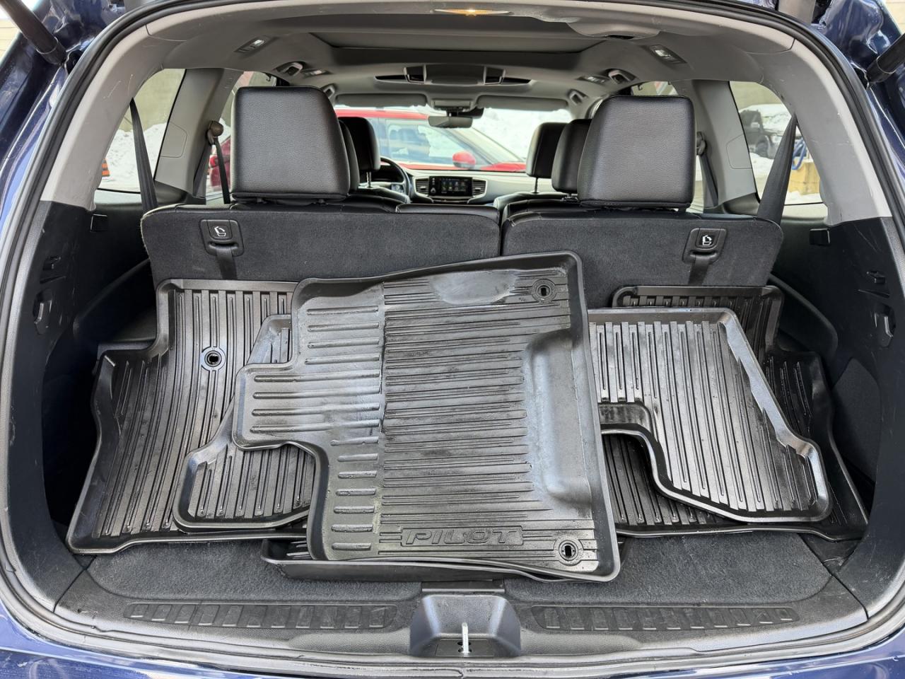 2021 Honda Pilot Touring AWD 7-Passenger Photo