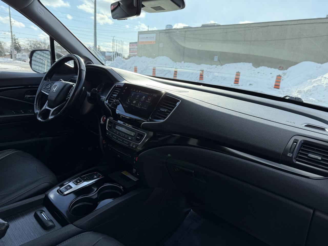 2021 Honda Pilot Touring AWD 7-Passenger Photo