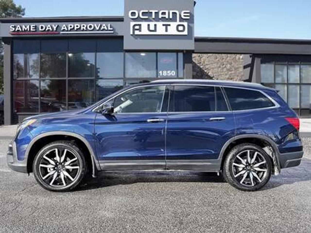 2021 Honda Pilot Touring AWD 7-Passenger Photo