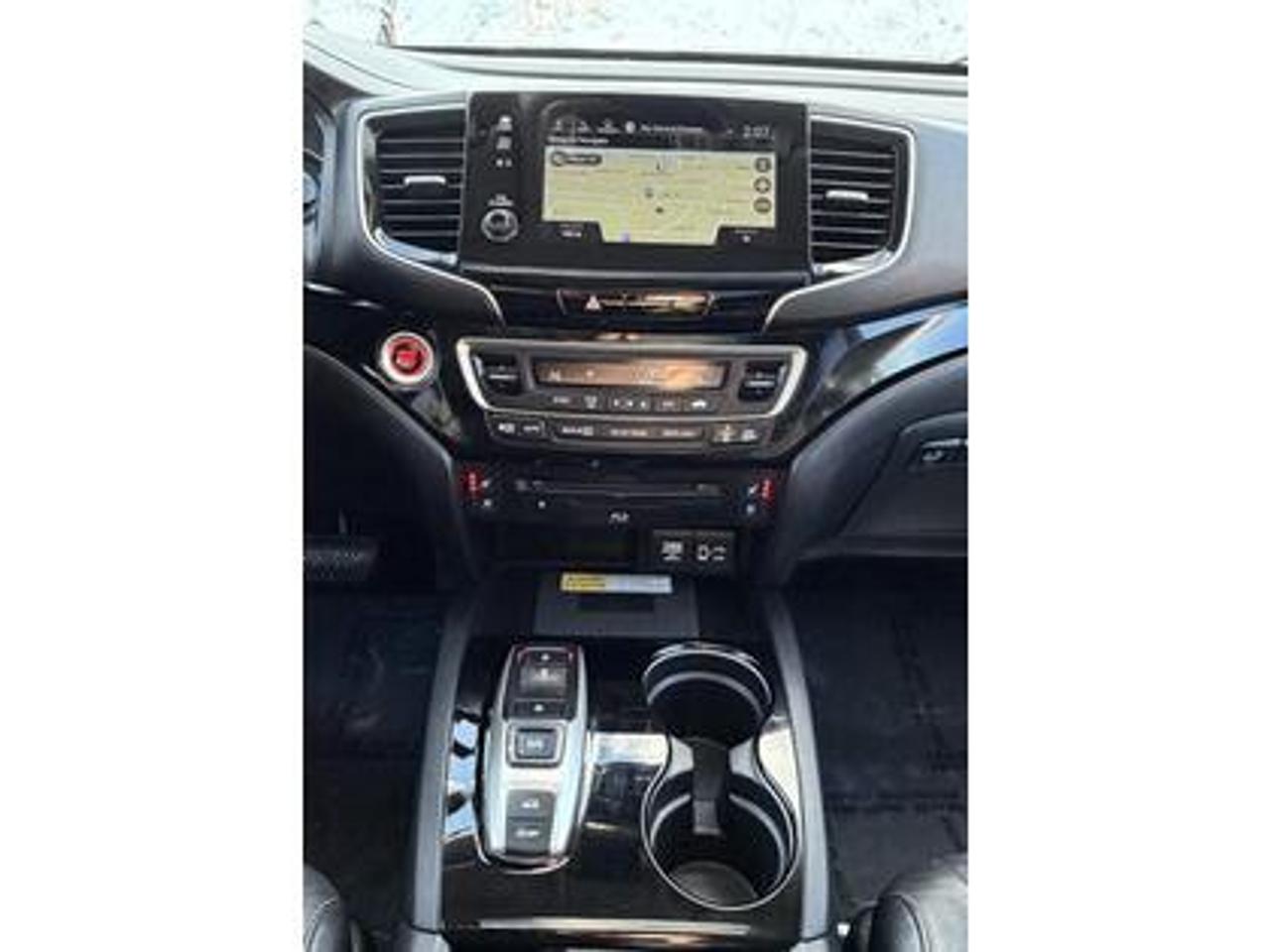 2021 Honda Pilot Touring AWD 7-Passenger Photo