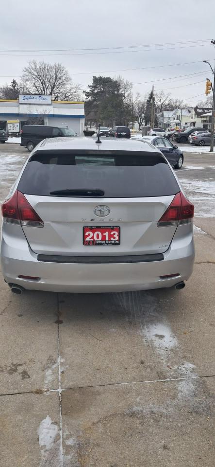 2013 Toyota Venza LE -AWD Photo