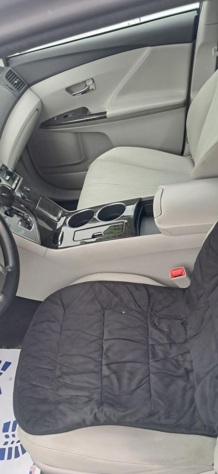 2013 Toyota Venza LE -AWD Photo