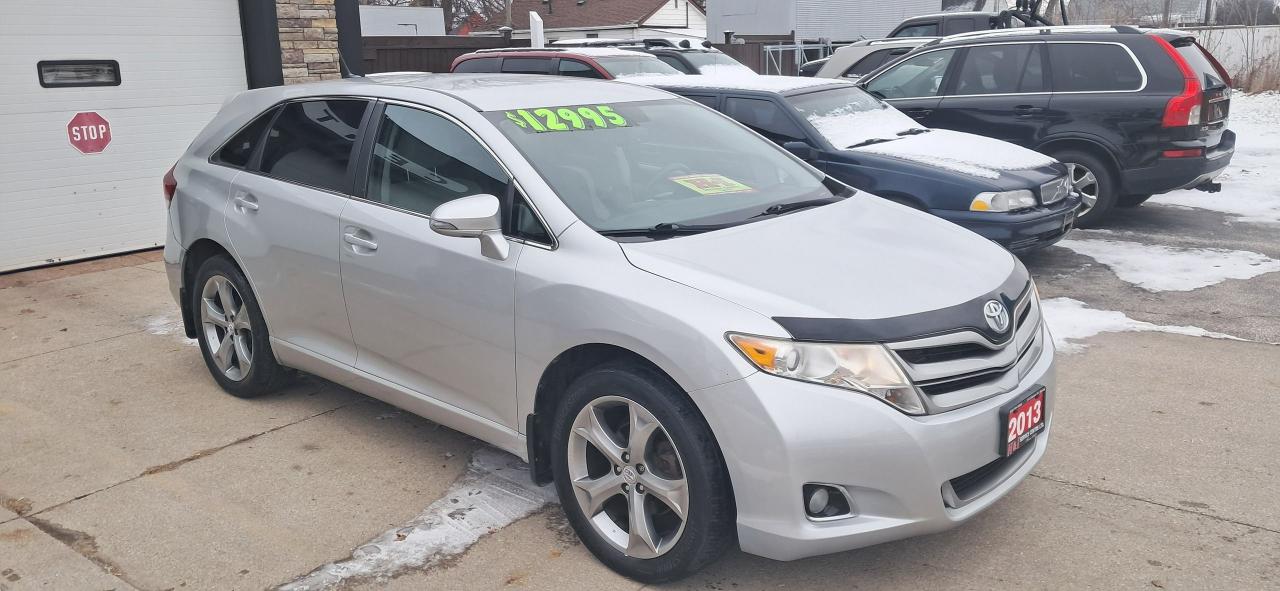 2013 Toyota Venza LE -AWD Photo