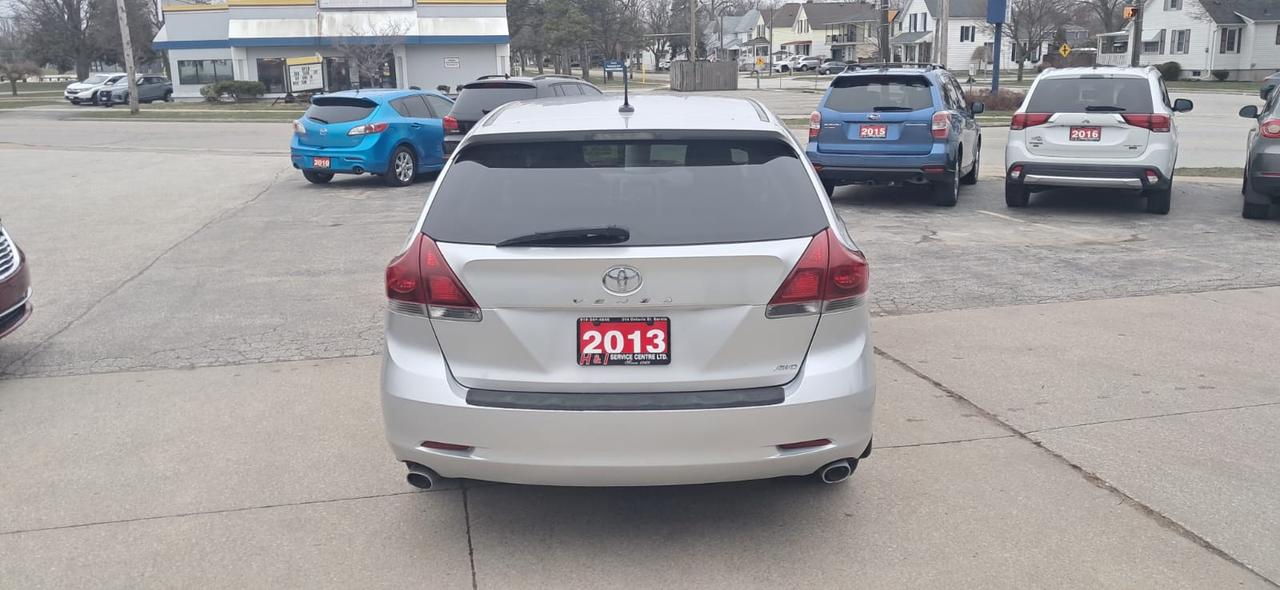 2013 Toyota Venza LE -AWD Photo