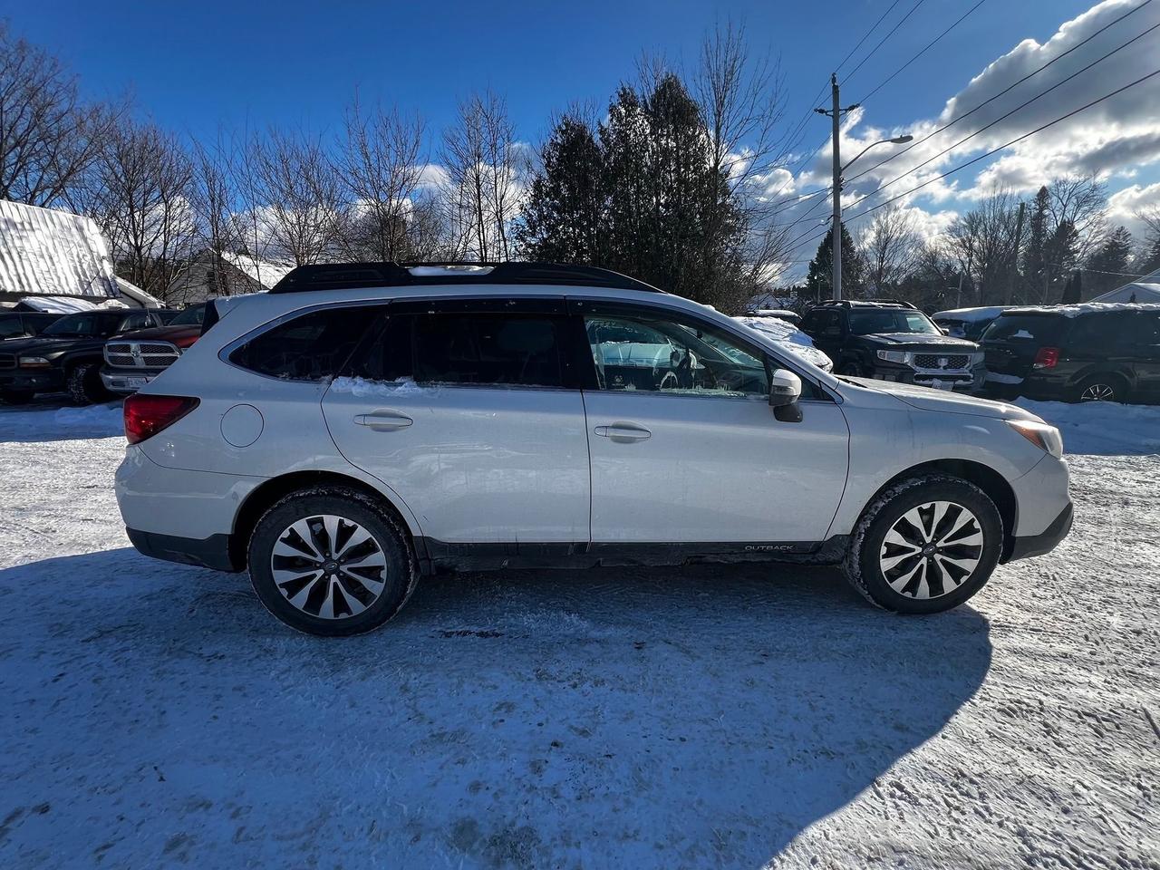 2017 Subaru Outback 3.6R Limited Photo
