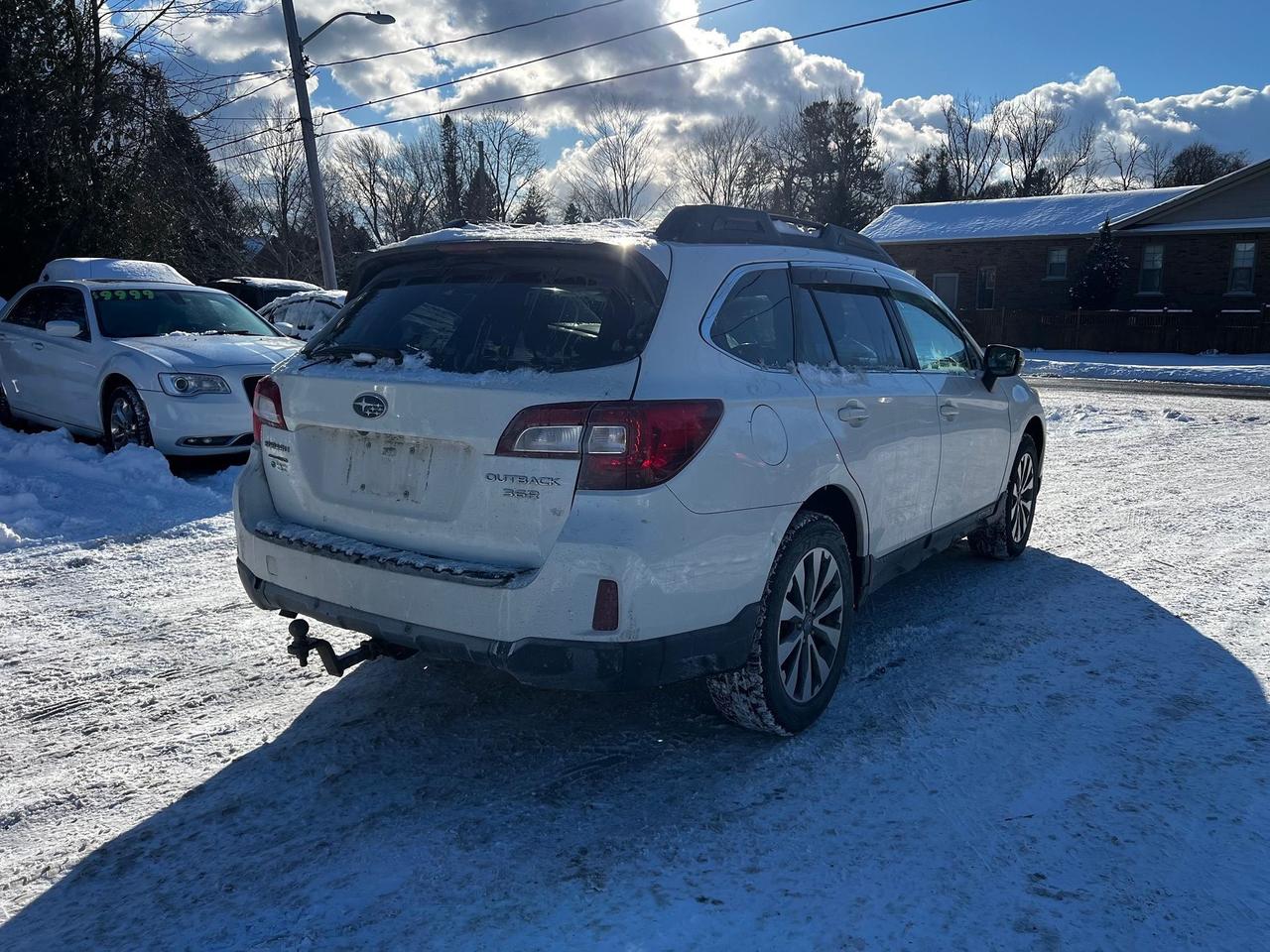 2017 Subaru Outback 3.6R Limited Photo
