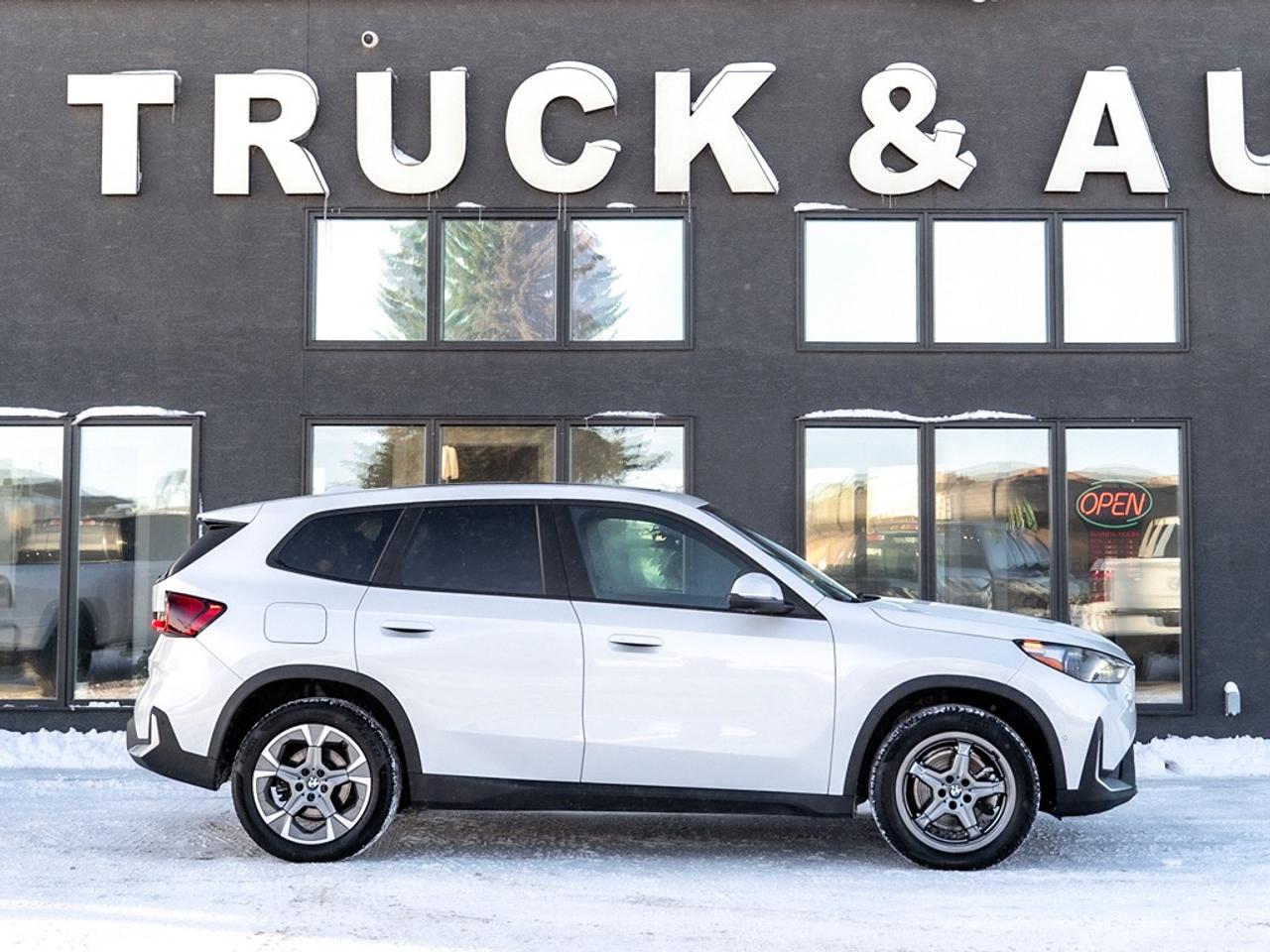 2024 BMW X1 xDrive28i Photo4