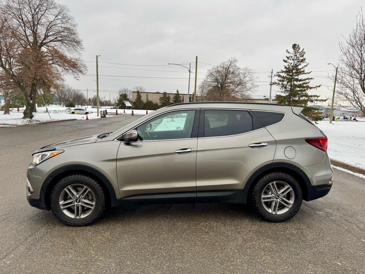 2017 Hyundai Santa Fe Sport SE -AWD Fully Loaded Photo