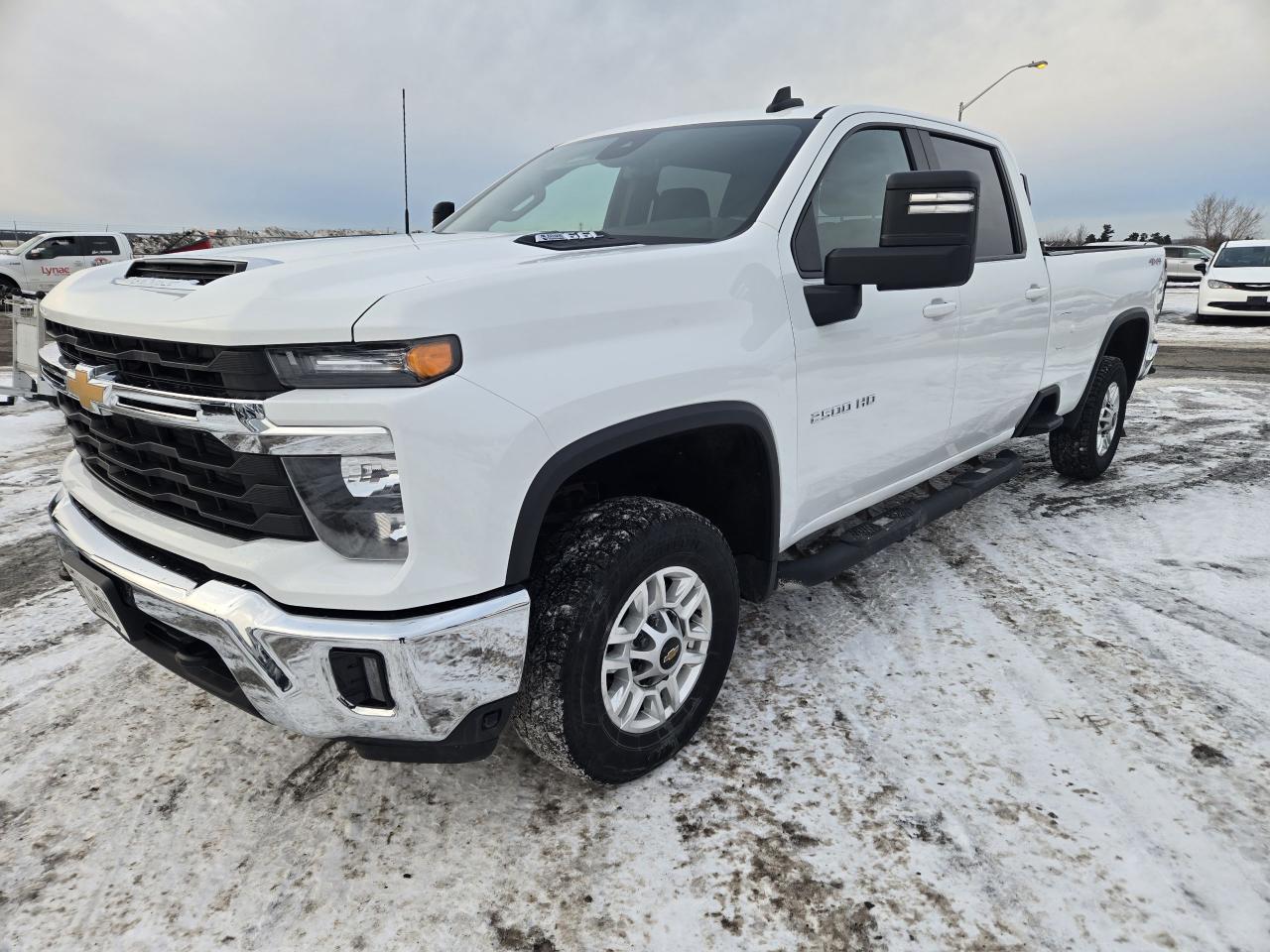 Used 2024 Chevrolet Silverado 2500 4WD Crew Cab 172
