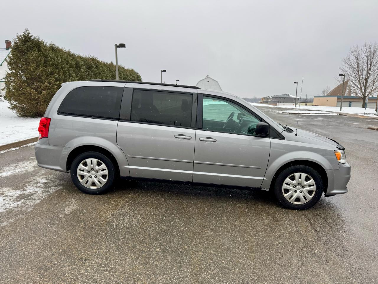 2016 Dodge Grand Caravan SXT -Certified Photo3