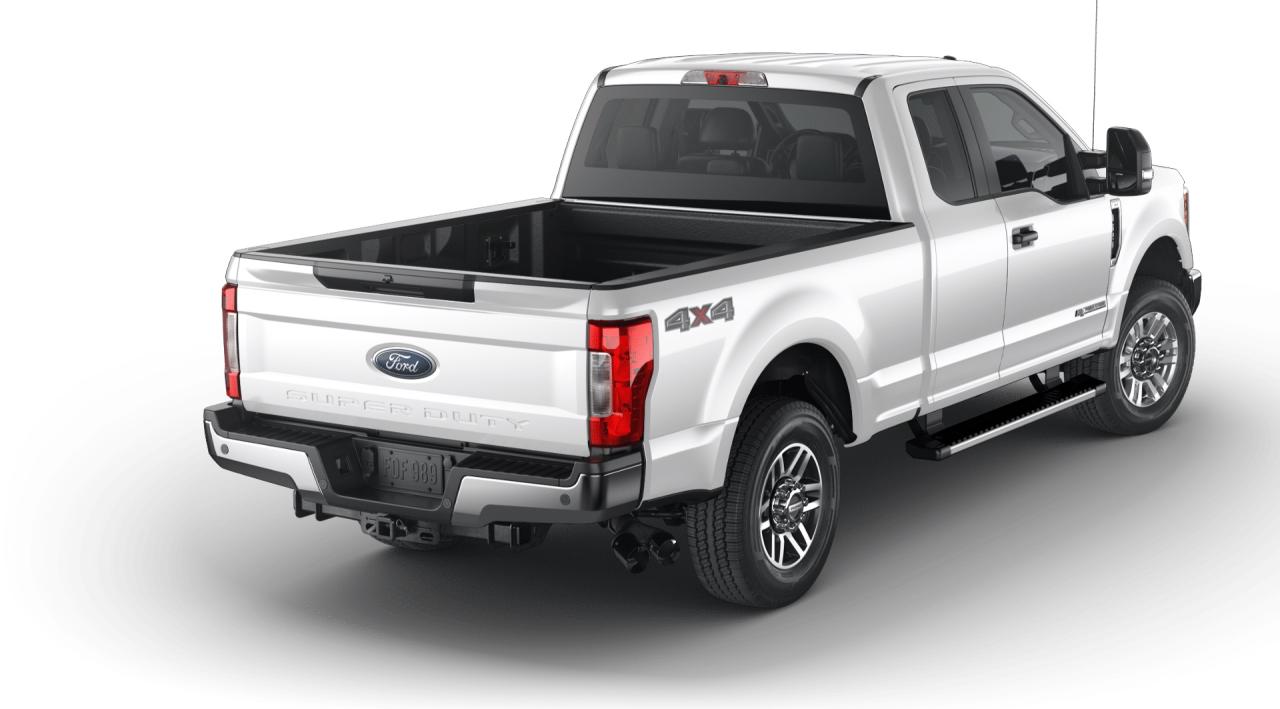 2018 Ford F-250 XLT 4WD SuperCab 6.75' Box Photo2