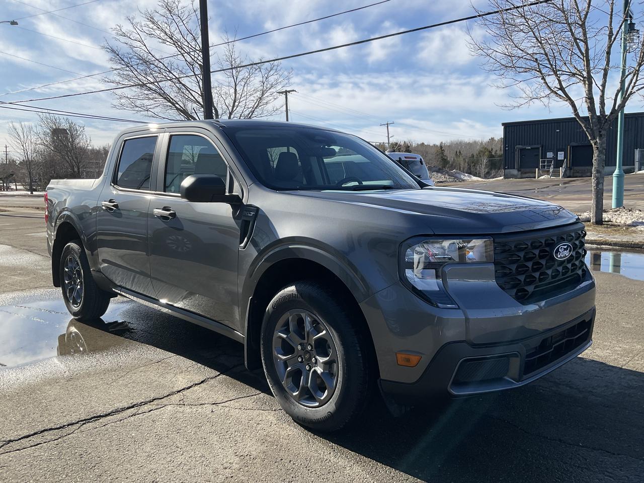 2026 Ford Maverick XLT Photo2