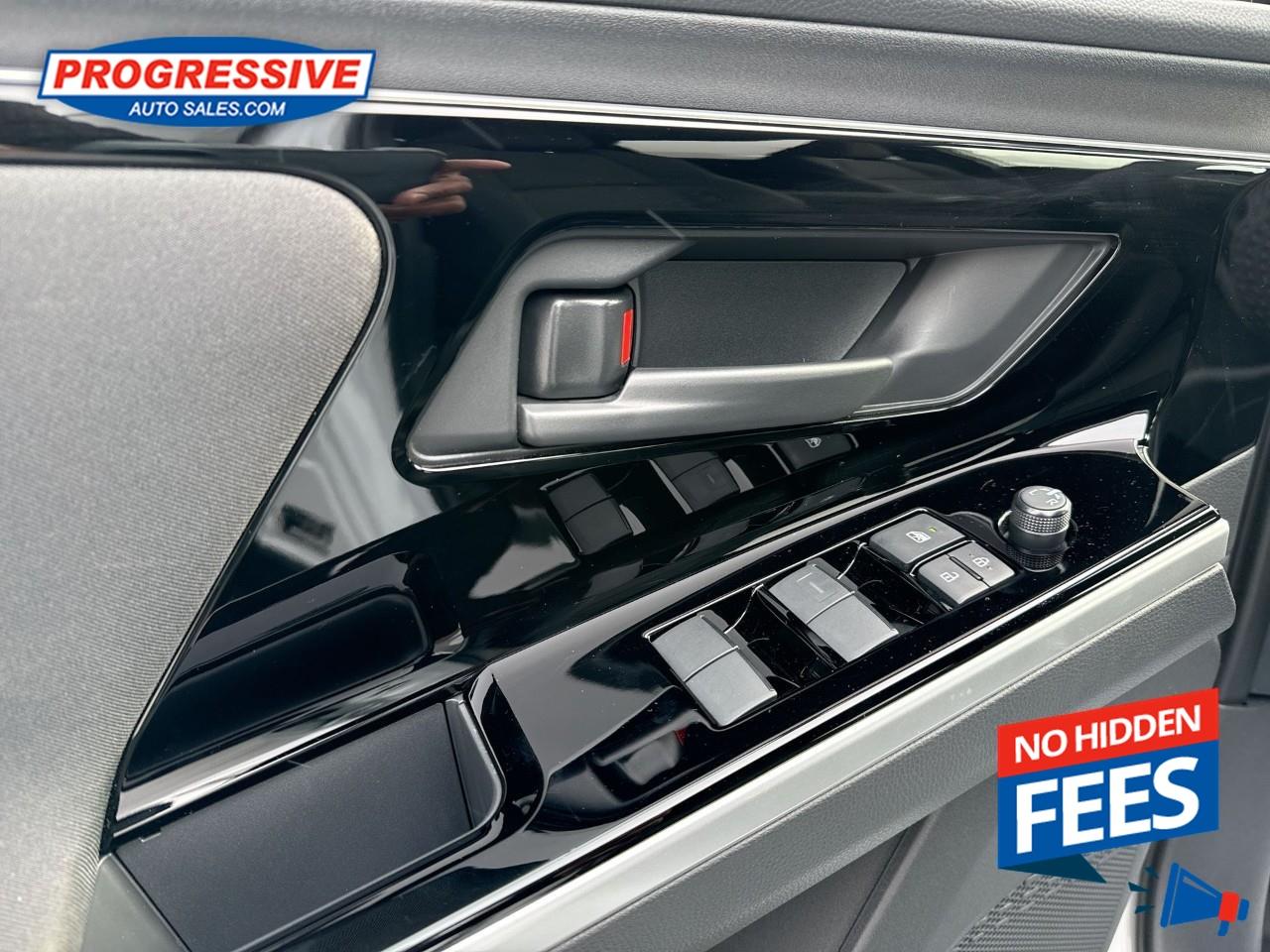 2025 Toyota bZ4X LE Photo