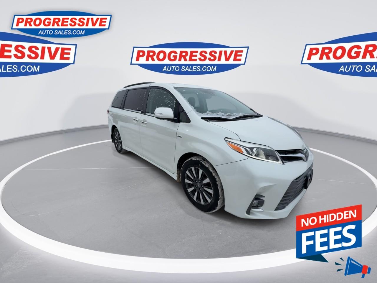 2018 Toyota Sienna XLE 7-Passenger Photo2