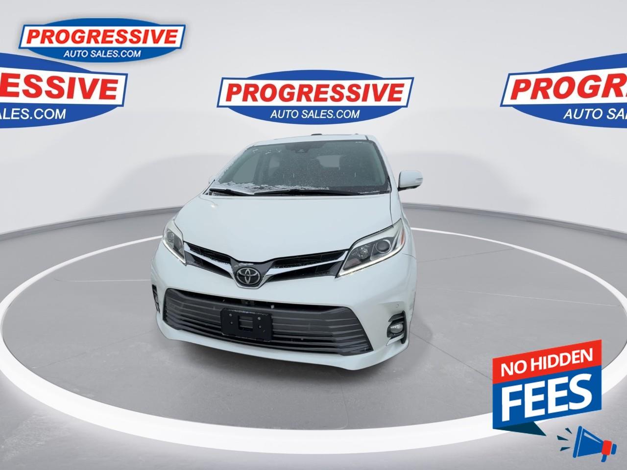 2018 Toyota Sienna XLE 7-Passenger Photo3