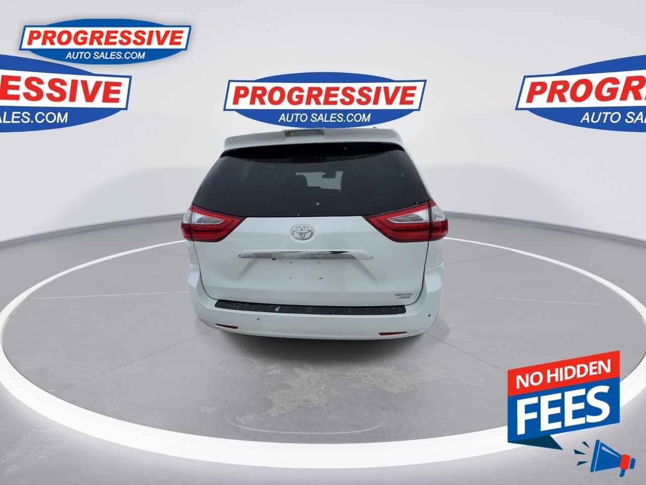 2018 Toyota Sienna XLE 7-Passenger Photo