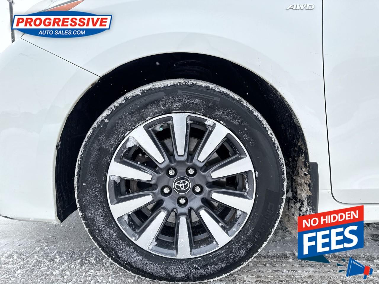 2018 Toyota Sienna XLE 7-Passenger Photo