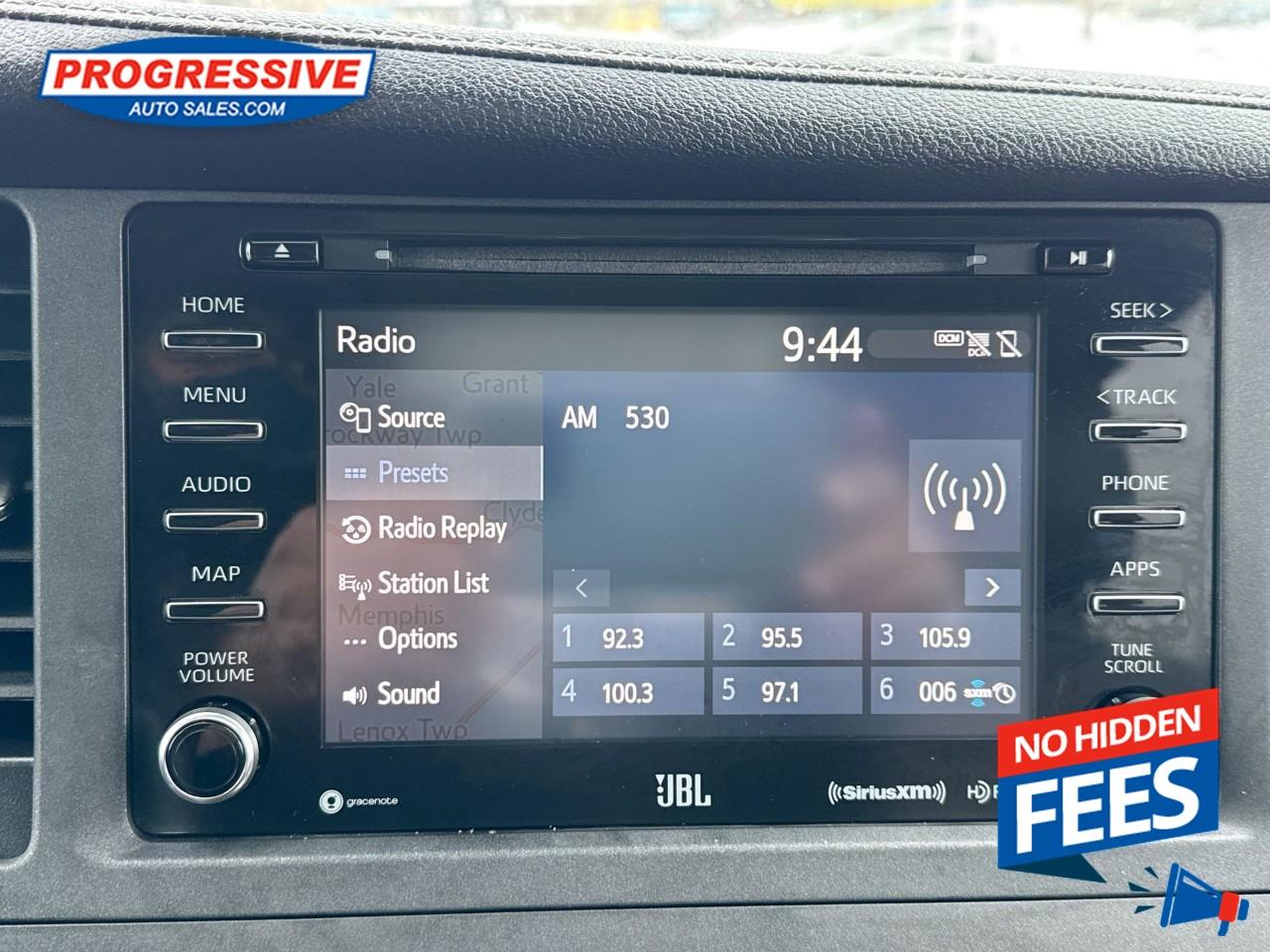 2018 Toyota Sienna XLE 7-Passenger Photo