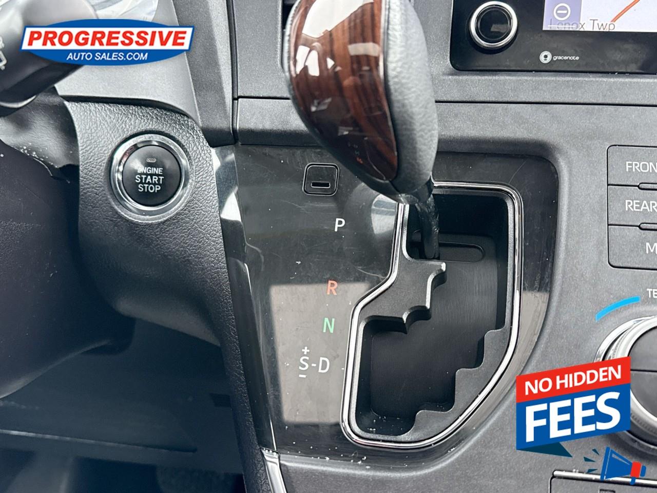 2018 Toyota Sienna XLE 7-Passenger Photo