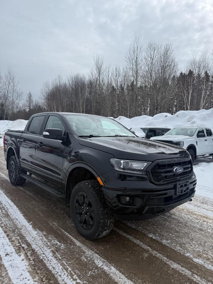 2020 Ford Ranger Lariat 2.3L | BLACK APPEARANCE PKG Photo2