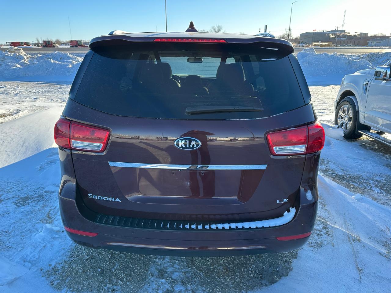2018 Kia Sedona LX FWD Photo5