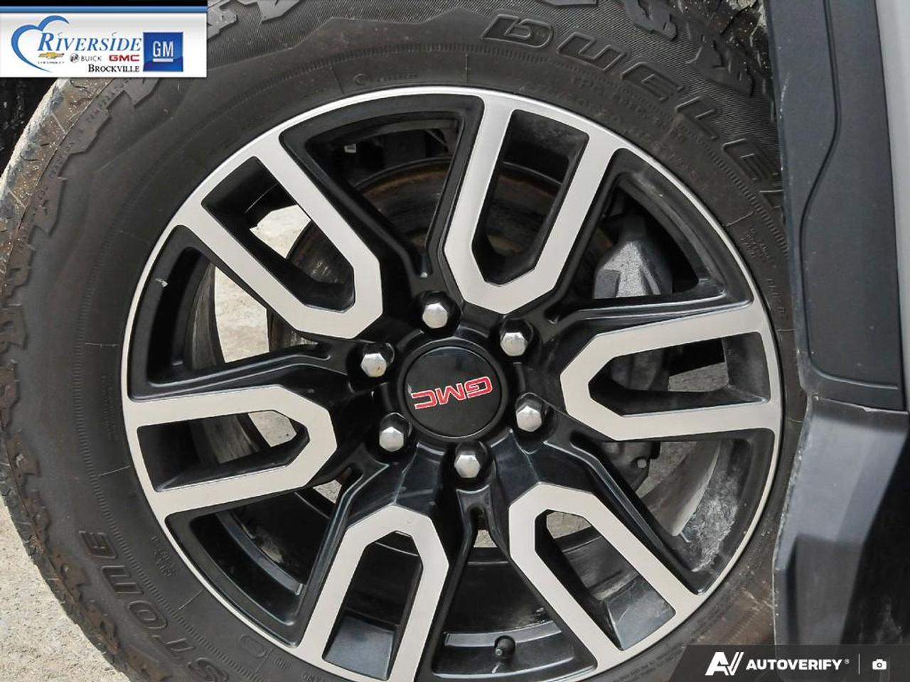 2024 GMC Sierra 1500 AT4 Photo