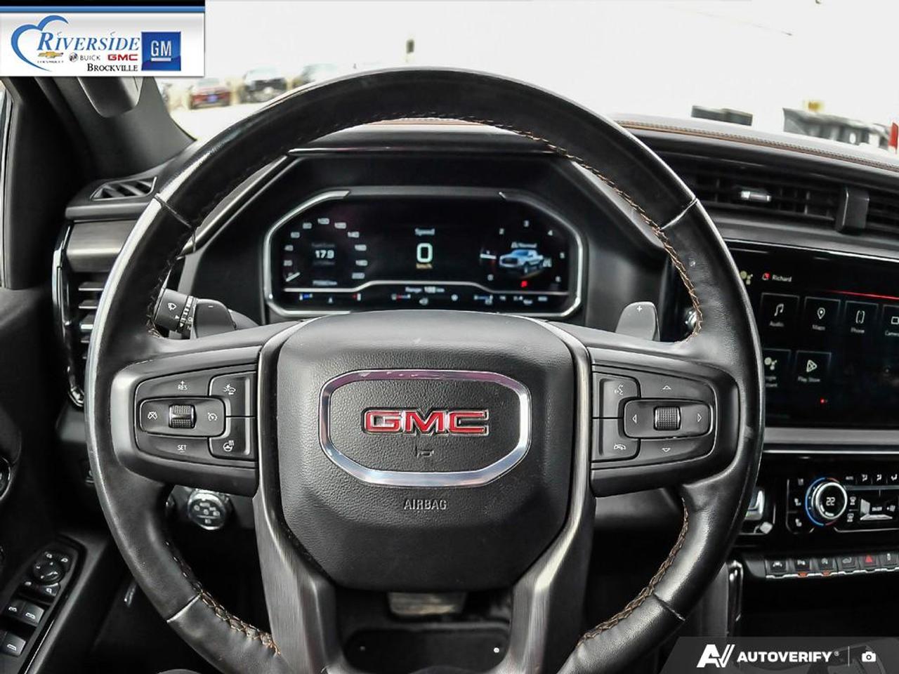 2024 GMC Sierra 1500 AT4 Photo