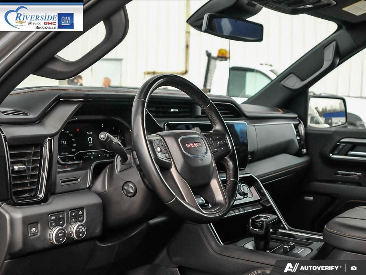 2024 GMC Sierra 1500 AT4 Photo