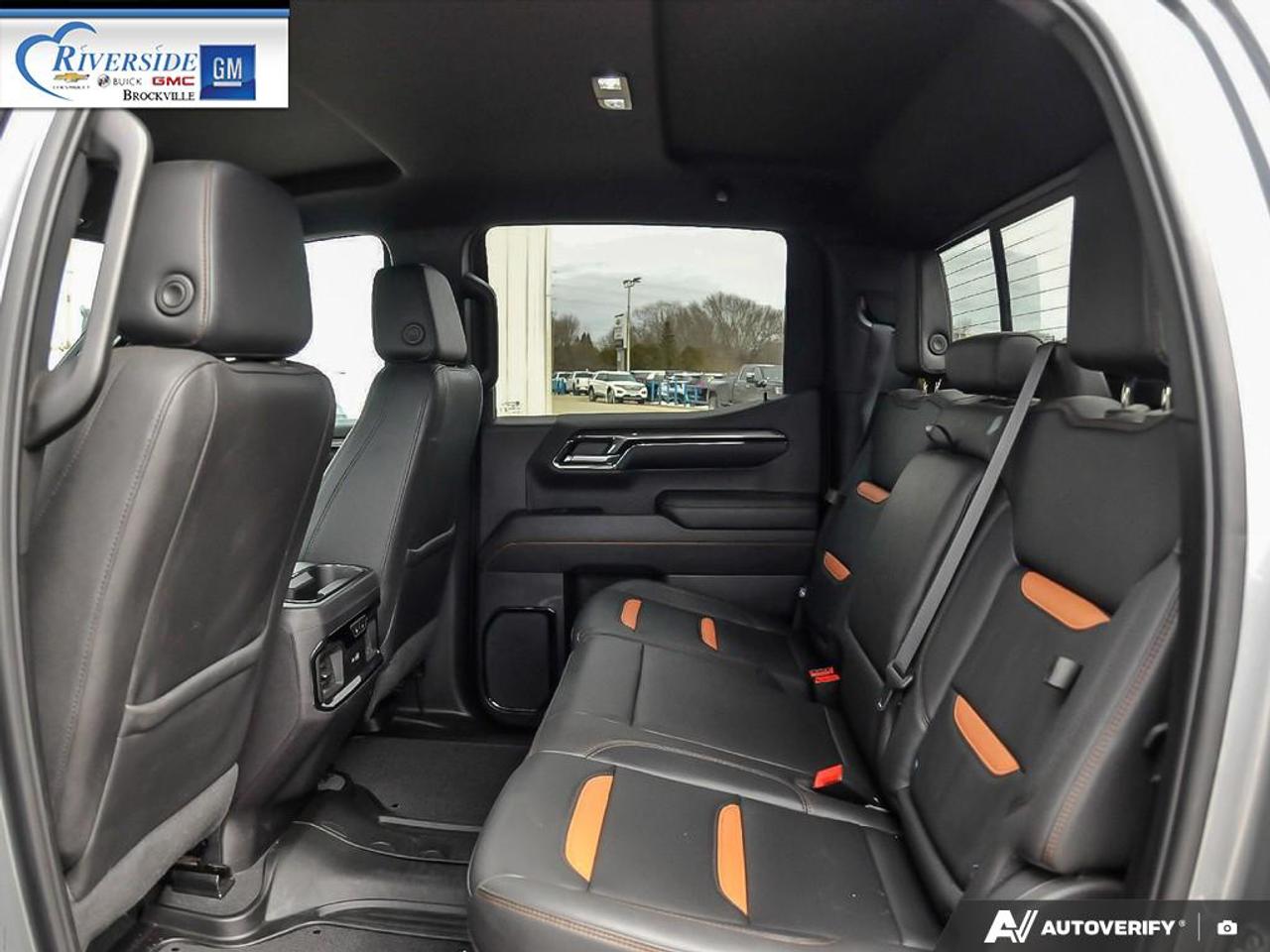 2024 GMC Sierra 1500 AT4 Photo