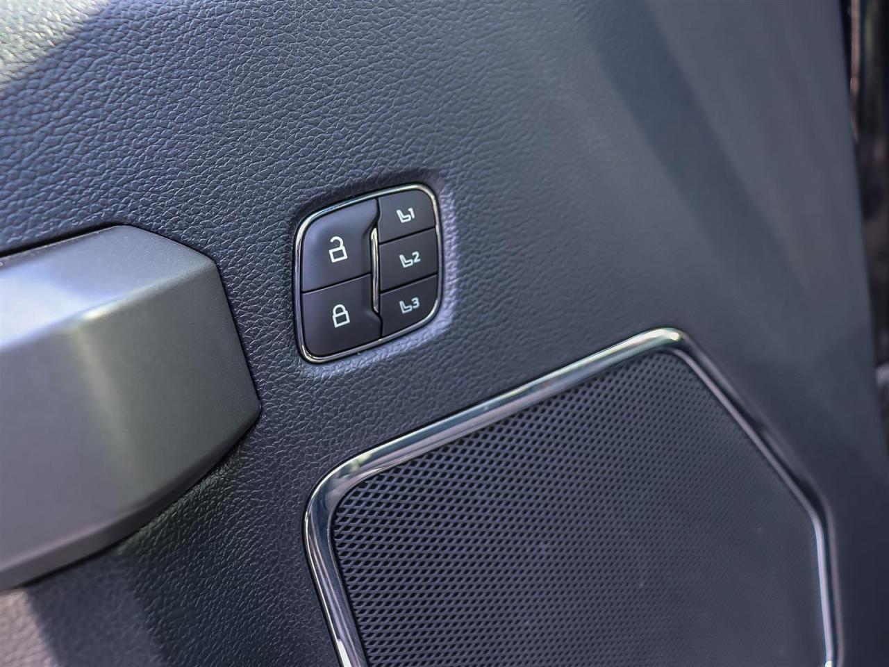 2022 Ford F-250 Platinum | Tremor Off-Road Pkg. | Roof | Adaptive Cruise Control | Diesel | Photo