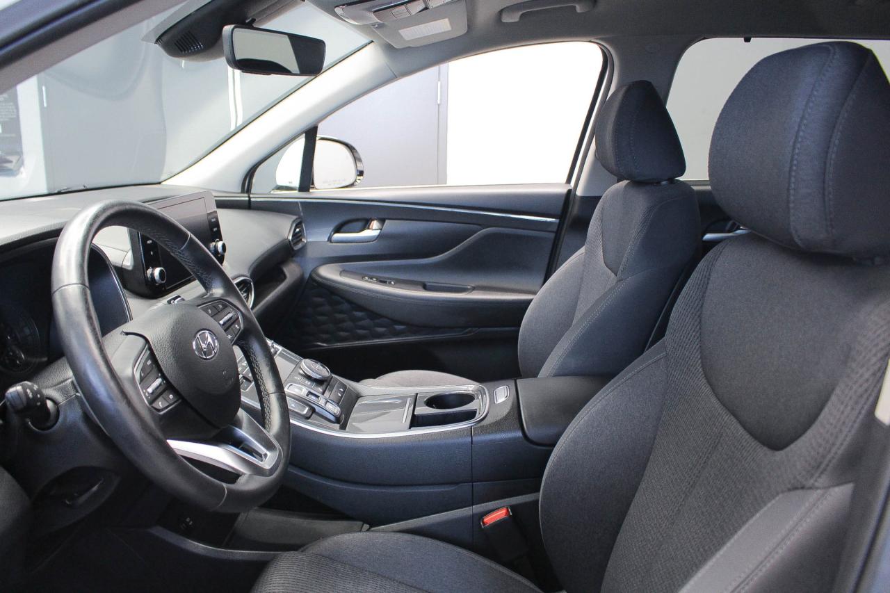 2022 Hyundai Santa Fe Preferred TWO SETS OF TIRES - HEATED SEATS/STEERING WHEEL - CLOTH UPHOLSTERY Photo