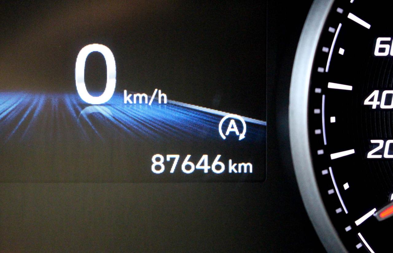 2022 Hyundai Santa Fe Preferred TWO SETS OF TIRES - HEATED SEATS/STEERING WHEEL - CLOTH UPHOLSTERY Photo