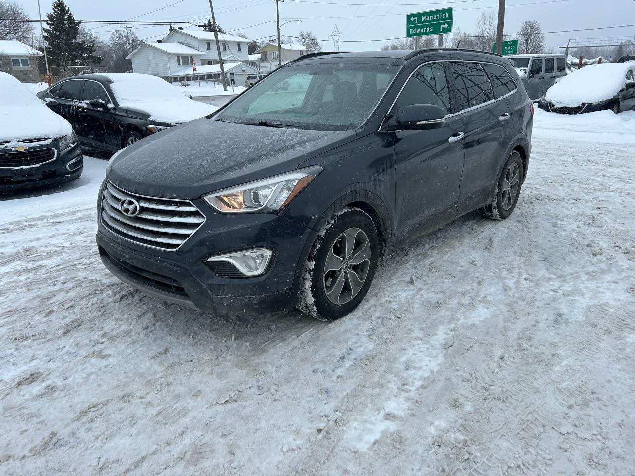 2013 Hyundai Santa Fe Luxury Photo