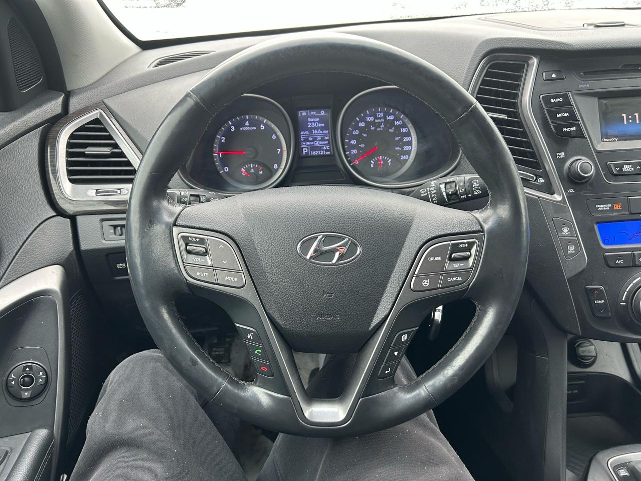 2013 Hyundai Santa Fe Luxury Photo