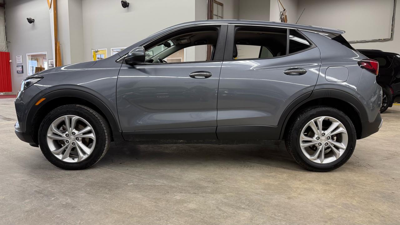 2022 Buick Encore GX Preferred Photo2