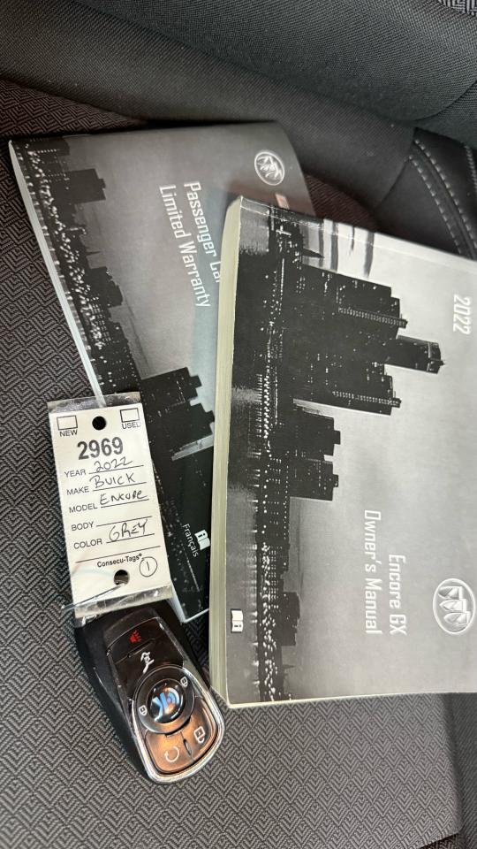 2022 Buick Encore GX Preferred Photo