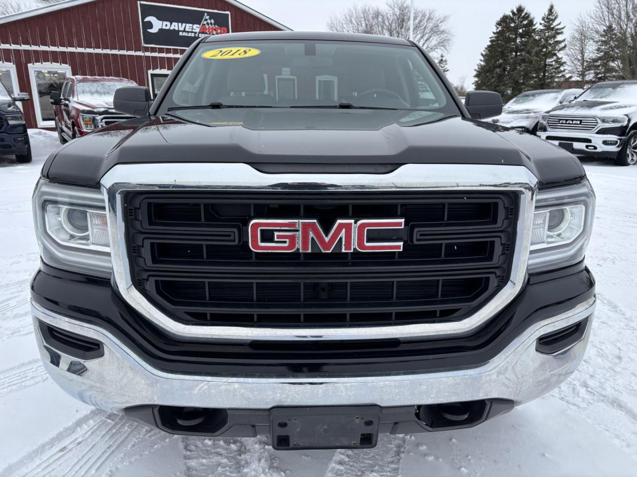 2018 GMC Sierra 1500 Base Crew Cab Long Box 4WD Photo