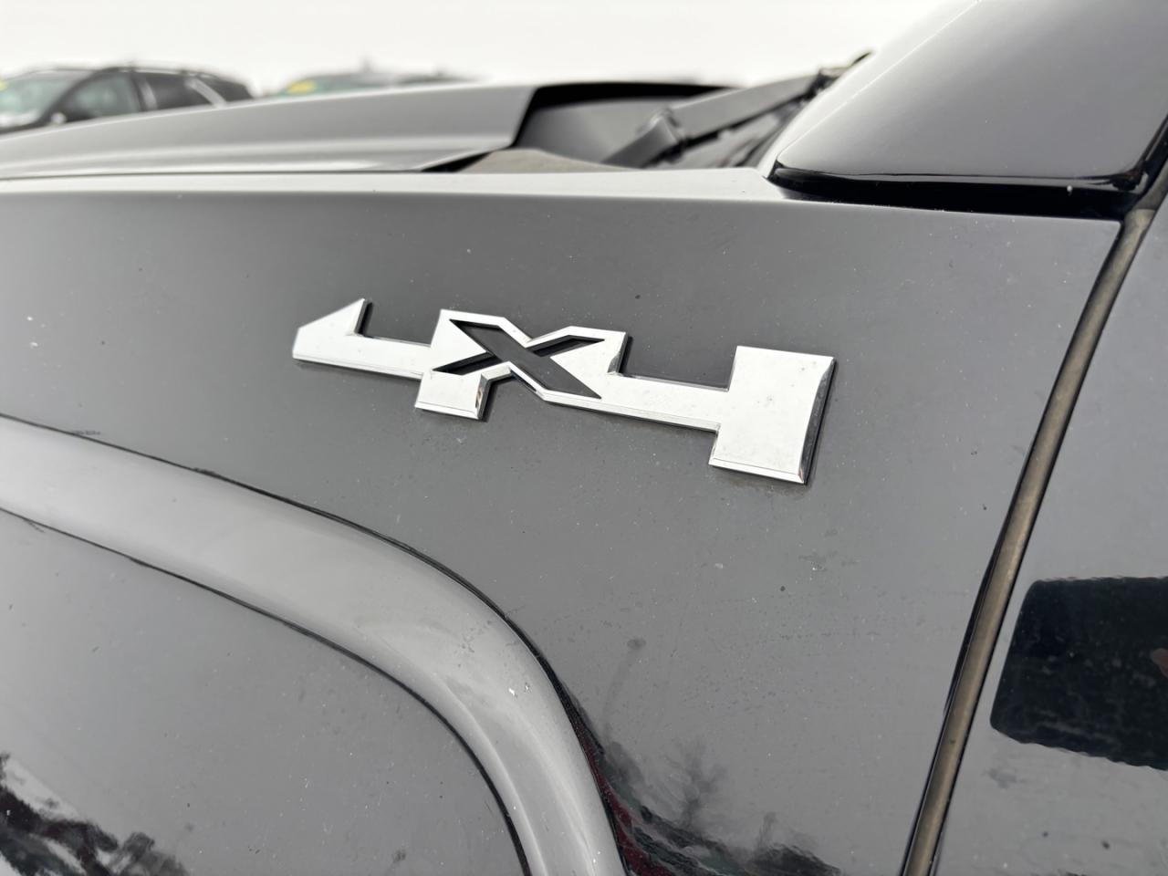 2018 GMC Sierra 1500 Base Crew Cab Long Box 4WD Photo