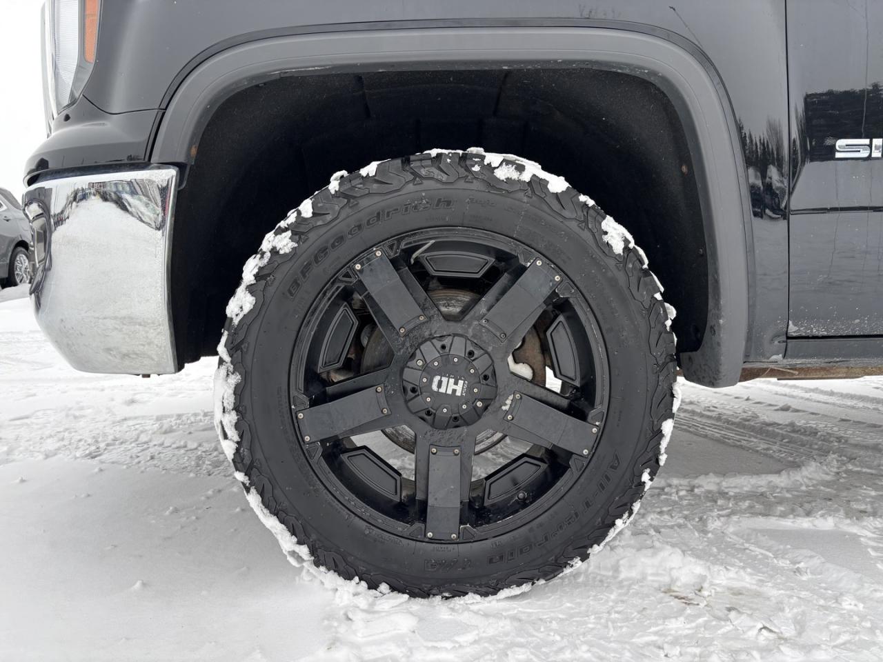 2018 GMC Sierra 1500 Base Crew Cab Long Box 4WD Photo