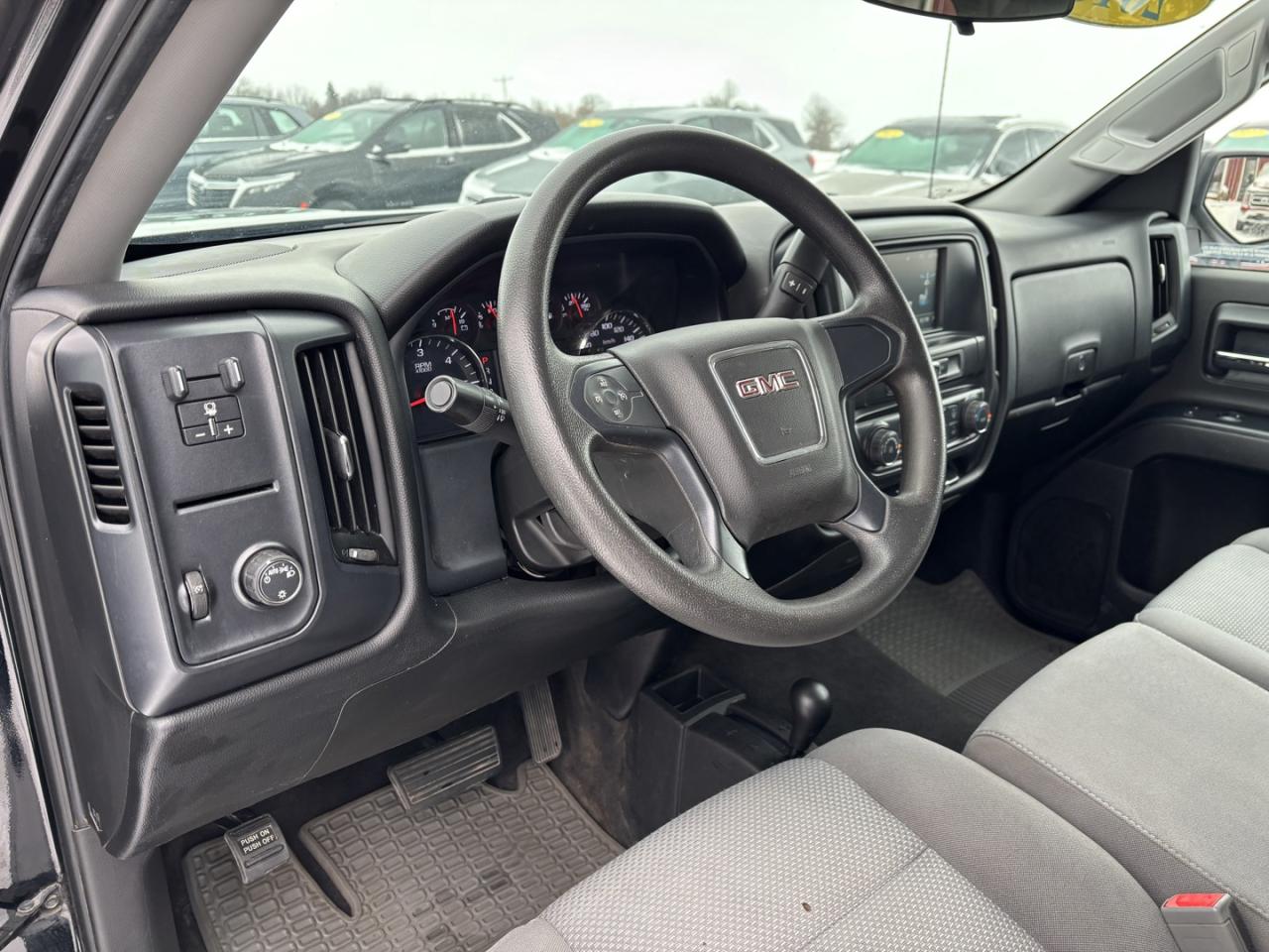 2018 GMC Sierra 1500 Base Crew Cab Long Box 4WD Photo