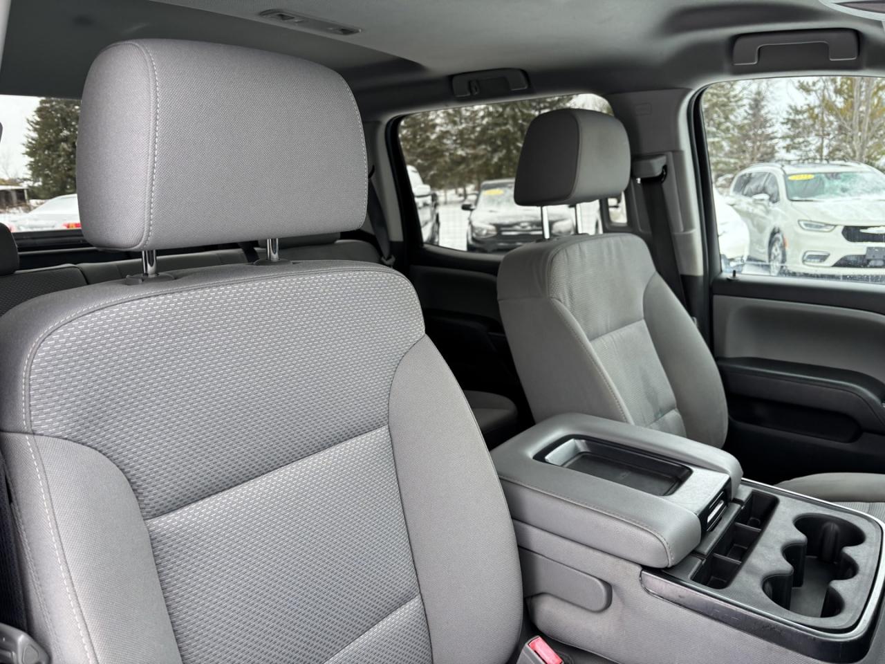 2018 GMC Sierra 1500 Base Crew Cab Long Box 4WD Photo