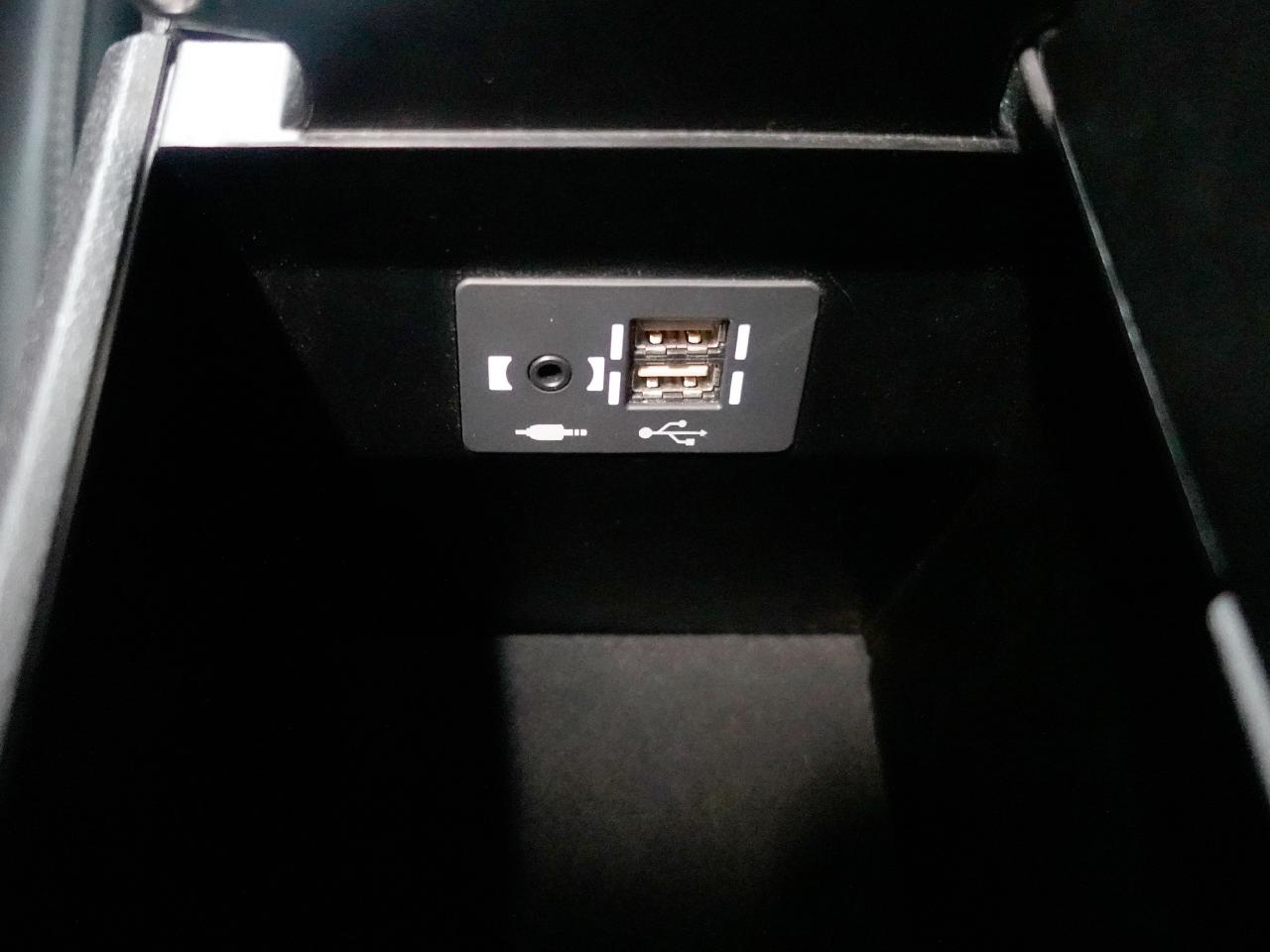 2021 Lexus UX 250 HYBRID AWD | Leather | Sunroof | BSM | CarPlay Photo