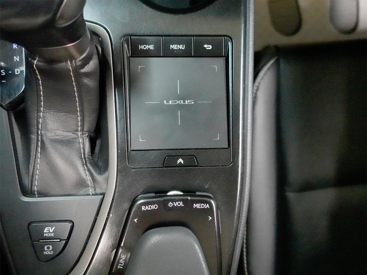 2021 Lexus UX 250 HYBRID AWD | Leather | Sunroof | BSM | CarPlay Photo