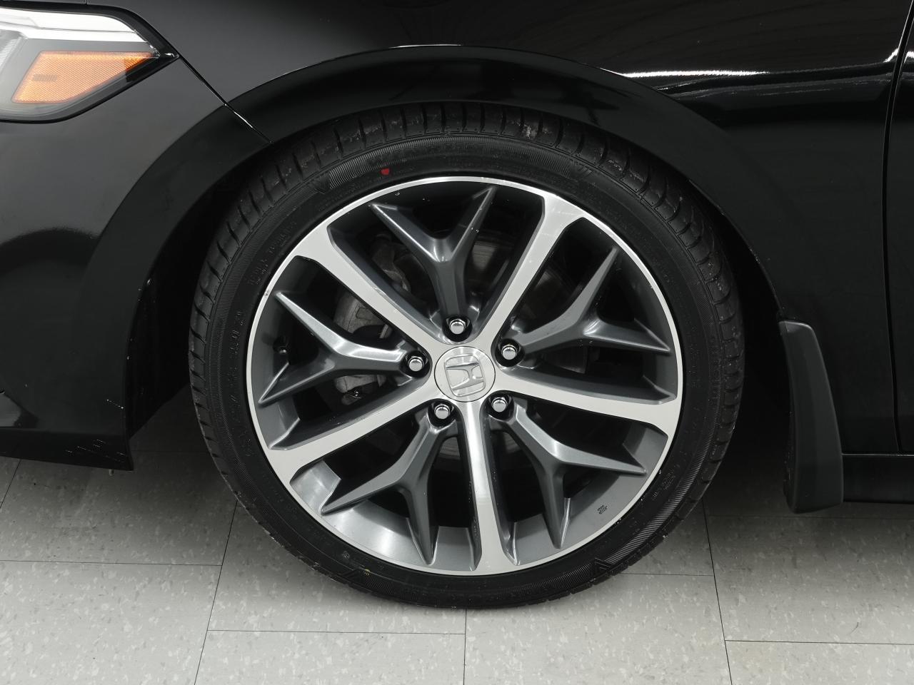 2024 Honda Civic TOURING | Nav | Leather | Sunroof | BSM | CarPlay Photo