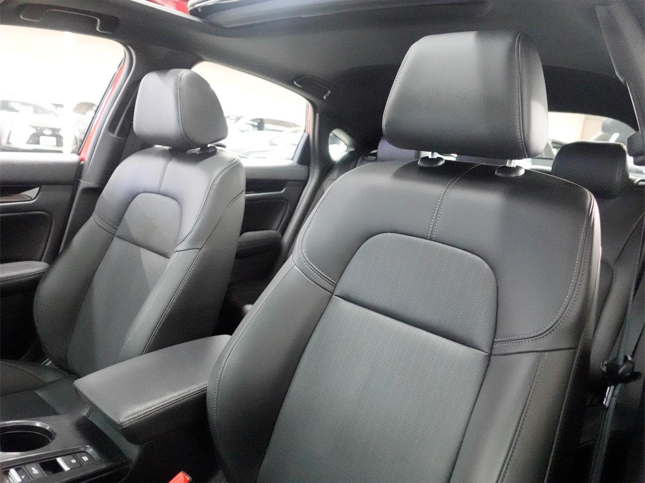 2024 Honda Civic TOURING | Nav | Leather | Sunroof | BSM | CarPlay Photo